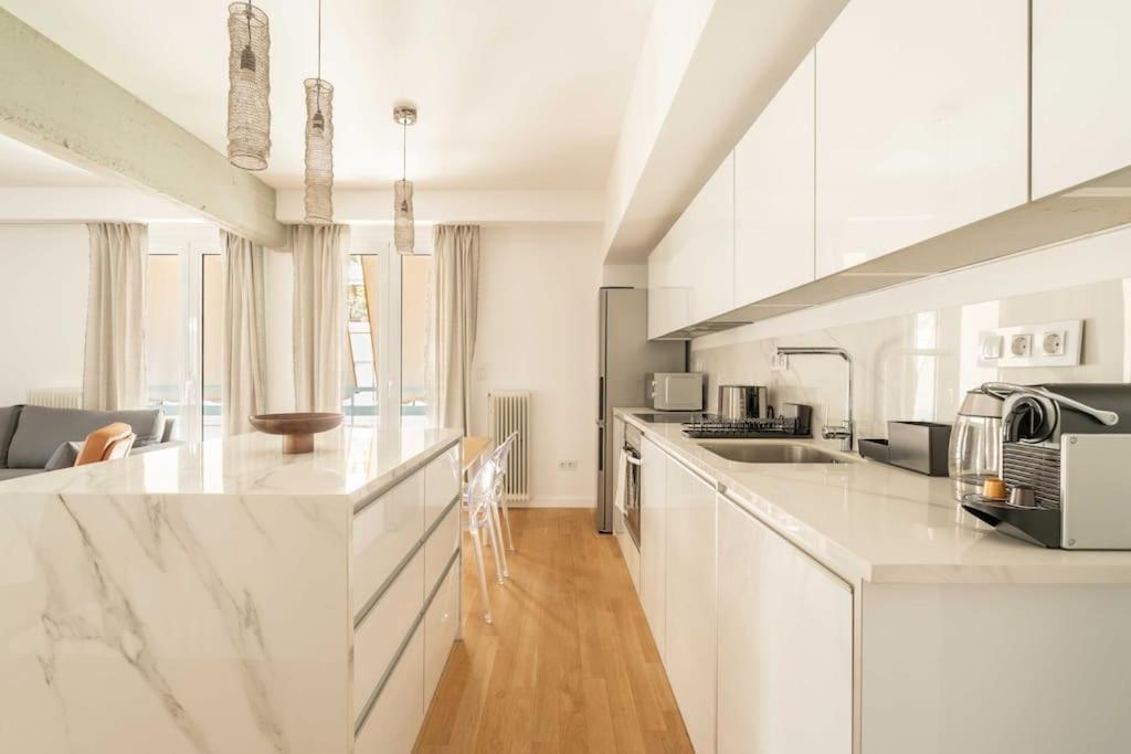 Bright & Airy 2Bd Apt Close To National Garden Athén Kültér fotó